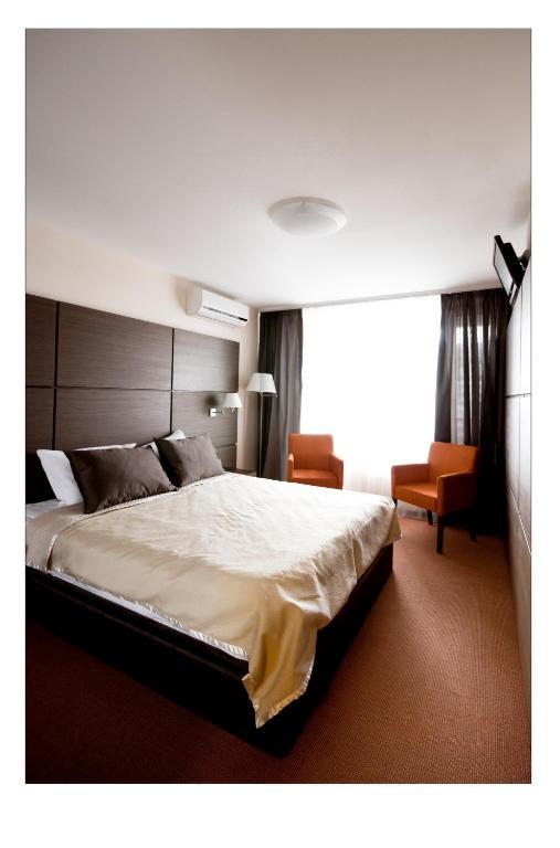Hotel Mirniy Resort Odessa Quarto foto